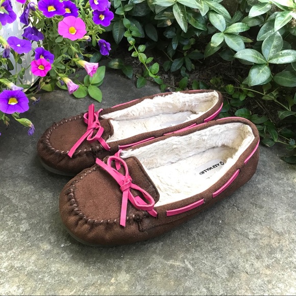 Airwalk Kids Classic Brown Suede Sherpa Fur Moccasin Slippers Shoes Pink Bows - Picture 1 of 13